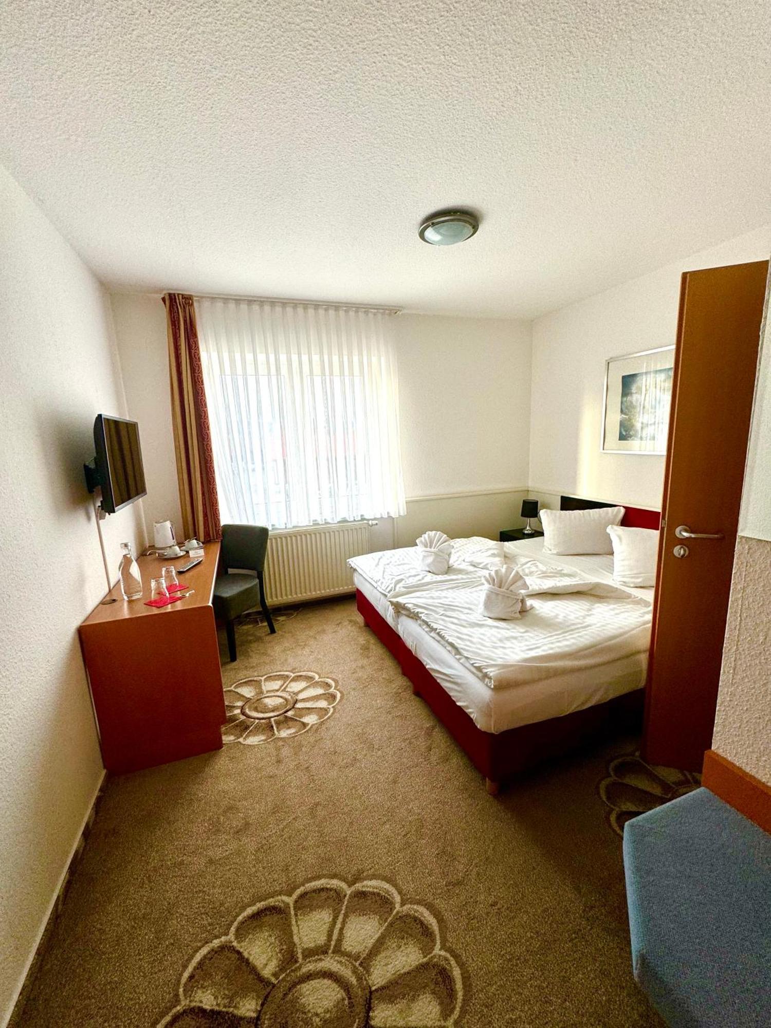 Dua Hotel Wennigsen Exterior foto